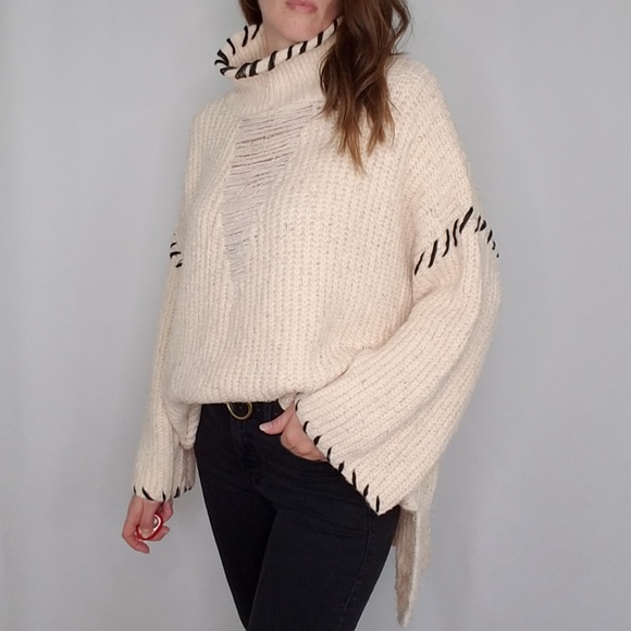 Distressed turtleneck sweater - Picture 2 of 7